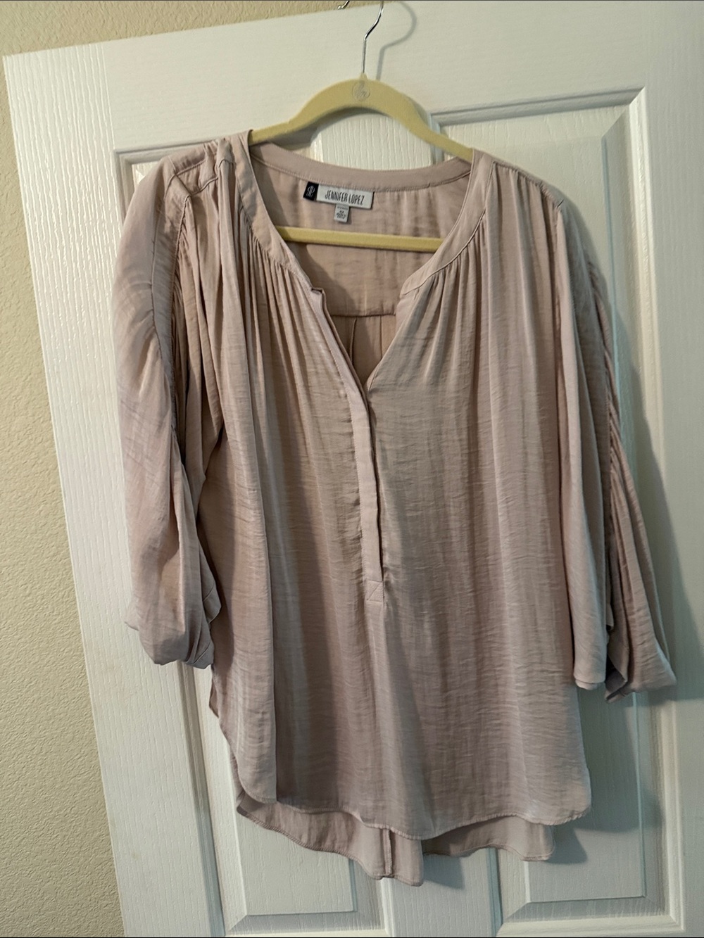 Jennifer Lopez Blush Pale Mauve Gauzy V-Neck Blouse